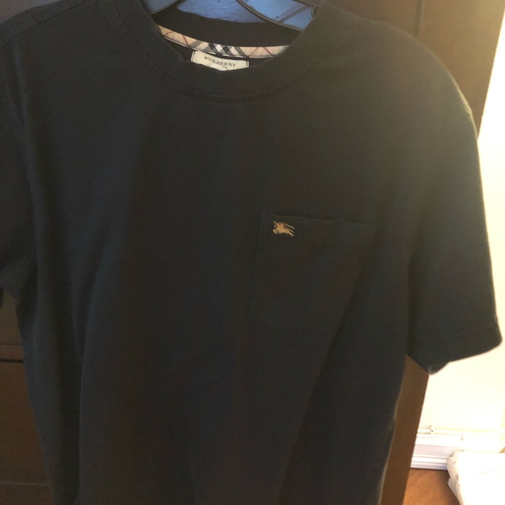 Burberry tee